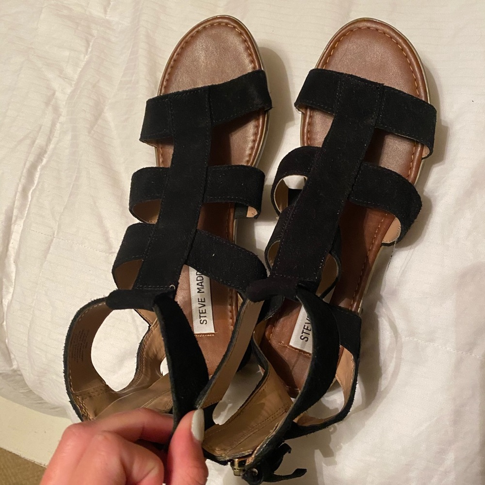 Steve Madden Black Gladiator Suede Sandals Size8.5